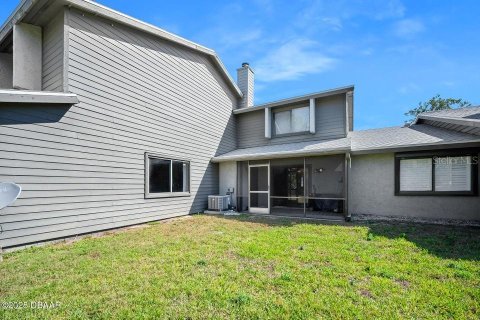 Condo in Ormond Beach, Florida, 3 bedrooms  № 1591852 - photo 18