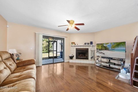 Condo in Ormond Beach, Florida, 3 bedrooms  № 1591852 - photo 12