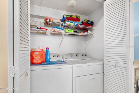 Condo in Ormond Beach, Florida, 3 bedrooms  № 1591852 - photo 23