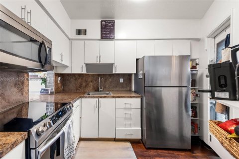 Condominio en venta en Miami, Florida, 2 dormitorios, 86.86 m2 № 2034436 - foto 6