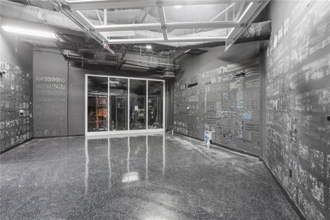Immobilier commercial à louer à Gainesville, Floride: 2590.67 m2 № 2101996 - photo 21