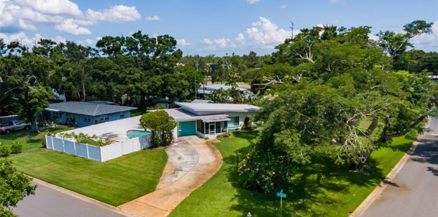 Casa en Saint Petersburg, Florida 2 dormitorios, 117.61 m2 № 1805018