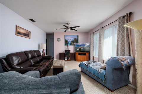 Casa en venta en Saint Petersburg, Florida, 2 dormitorios, 117.61 m2 № 1805018 - foto 11