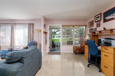Casa en venta en Saint Petersburg, Florida, 2 dormitorios, 117.61 m2 № 1805018 - foto 9