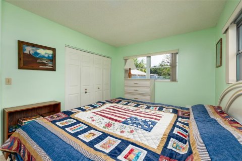 Casa en venta en Saint Petersburg, Florida, 2 dormitorios, 117.61 m2 № 1805018 - foto 17