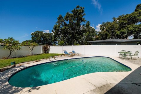 Casa en venta en Saint Petersburg, Florida, 2 dormitorios, 117.61 m2 № 1805018 - foto 29