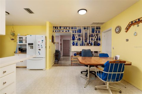 Casa en venta en Saint Petersburg, Florida, 2 dormitorios, 117.61 m2 № 1805018 - foto 13