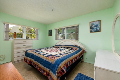 Casa en venta en Saint Petersburg, Florida, 2 dormitorios, 117.61 m2 № 1805018 - foto 16