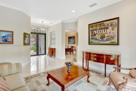 House in Miami, Florida 6 bedrooms, 395.39 sq.m. № 1890440 - photo 6