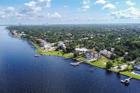 Land in Fort Myers, Florida № 1914015 - photo 8