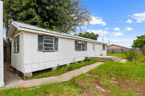 House in Panama City Beach, Florida 2 bedrooms, 57.97 sq.m. № 2198649 - photo 2