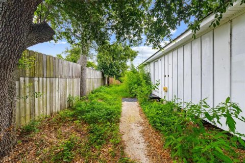 House in Panama City Beach, Florida 2 bedrooms, 57.97 sq.m. № 2198649 - photo 18