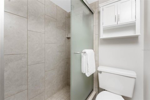 Купить кондоминиум в Энглвуд, Флорида 8 комнат, 99.41м2, № 2103668 - фото 29