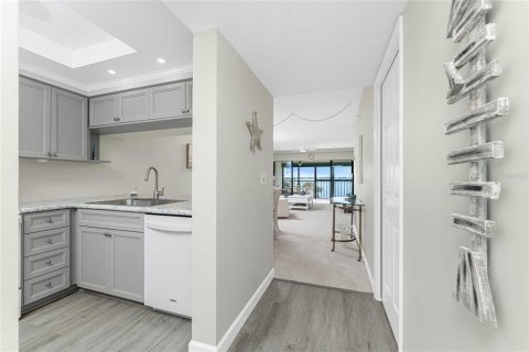 Купить кондоминиум в Энглвуд, Флорида 8 комнат, 99.41м2, № 2103668 - фото 9