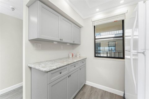 Купить кондоминиум в Энглвуд, Флорида 8 комнат, 99.41м2, № 2103668 - фото 22