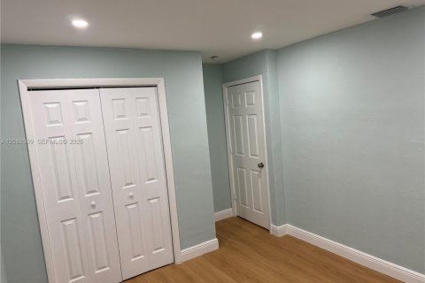 Villa ou maison à louer à Dania Beach, Floride: 3 chambres, 132.57 m2 № 2363431 - photo 11