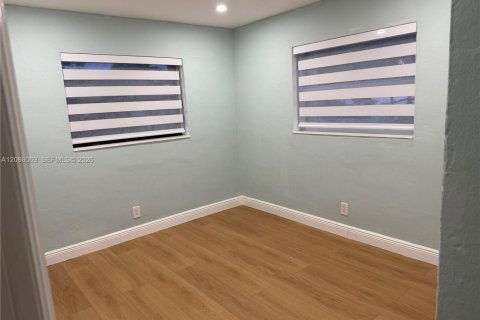Villa ou maison à louer à Dania Beach, Floride: 3 chambres, 132.57 m2 № 2363431 - photo 14