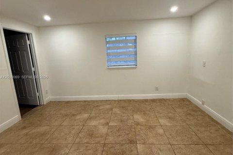 Villa ou maison à louer à Dania Beach, Floride: 3 chambres, 132.57 m2 № 2363431 - photo 10