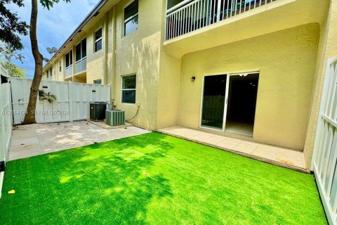 Condo à Sunrise, Floride, 2 chambres  № 2076199