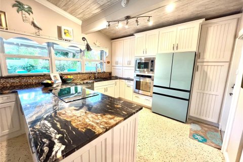 Casa en venta en Palm Beach Shores, Florida, 3 dormitorios, 136.94 m2 № 2066649 - foto 4