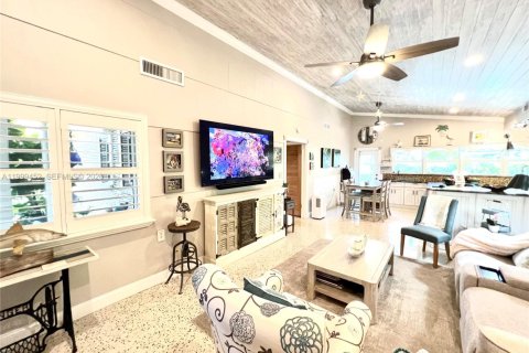 Casa en venta en Palm Beach Shores, Florida, 3 dormitorios, 136.94 m2 № 2066649 - foto 7