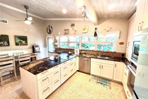 Casa en venta en Palm Beach Shores, Florida, 3 dormitorios, 136.94 m2 № 2066649 - foto 12