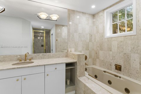 Copropriété à louer à Miami Beach, Floride: 2 chambres, 132.76 m2 № 2077329 - photo 24