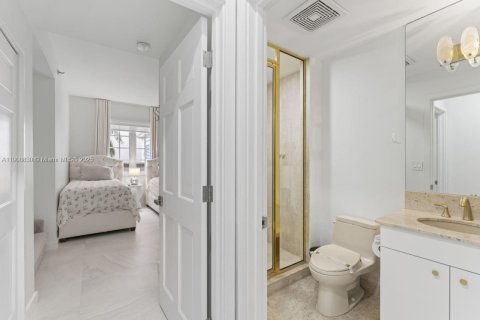 Copropriété à louer à Miami Beach, Floride: 2 chambres, 132.76 m2 № 2077329 - photo 26