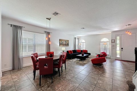 House in Davenport, Florida 6 bedrooms, 332.5 sq.m. № 1721111 - photo 26