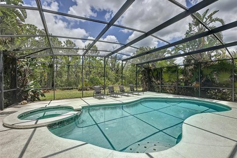 House in Davenport, Florida 6 bedrooms, 332.5 sq.m. № 1721111 - photo 4