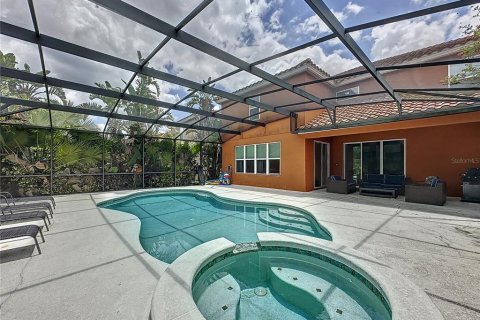 House in Davenport, Florida 6 bedrooms, 332.5 sq.m. № 1721111 - photo 9
