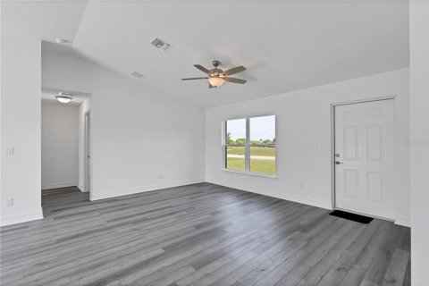 Casa en venta en Cape Coral, Florida, 3 dormitorios, 118.17 m2 № 1760289 - foto 4