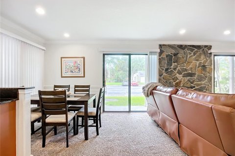 Condo in Sarasota, Florida, 2 bedrooms  № 1786439 - photo 9