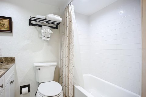 Condo in Sarasota, Florida, 2 bedrooms  № 1786439 - photo 29