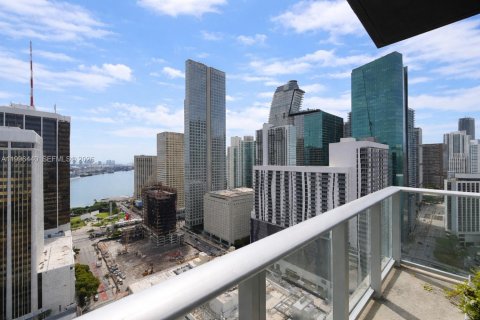 Condo in Miami, Florida, 2 bedrooms № 2058405 - photo 13