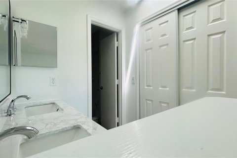 Apartamento en alquiler en Orlando, Florida, 2 dormitorios, 94.02 m2 № 2120230 - foto 9