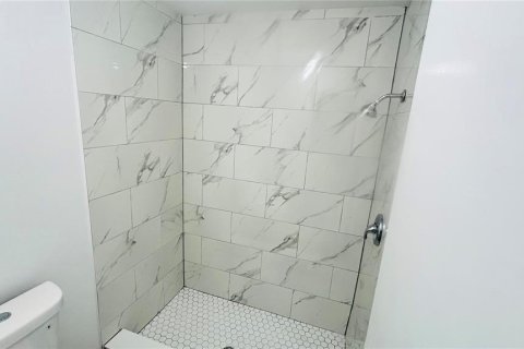 Apartamento en alquiler en Orlando, Florida, 2 dormitorios, 94.02 m2 № 2120230 - foto 16