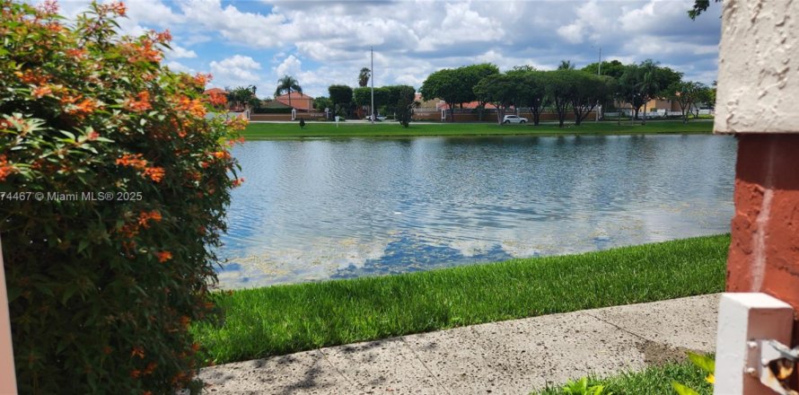 Condo à Miami, Floride, 2 chambres № 1920504