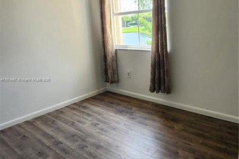 Copropriété à louer à Miami, Floride: 2 chambres, 90.95 m2 № 1920504 - photo 14