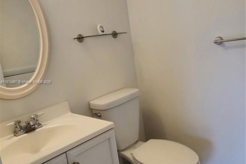 Copropriété à louer à Miami, Floride: 2 chambres, 90.95 m2 № 1920504 - photo 10