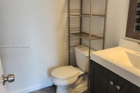 Copropriété à louer à Miami, Floride: 2 chambres, 90.95 m2 № 1920504 - photo 17