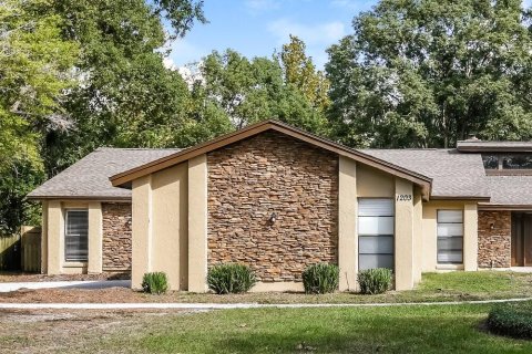 Villa ou maison à Winter Springs, Floride 4 chambres, 292.27 m2 № 2437253