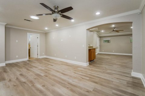 Villa ou maison à louer à Winter Springs, Floride: 4 chambres, 292.27 m2 № 2437253 - photo 13