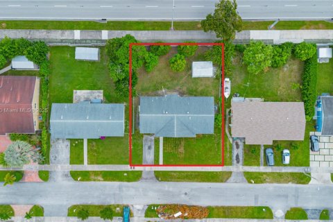 Villa ou maison à vendre à Miami, Floride: 4 chambres, 150.5 m2 № 1955866 - photo 20