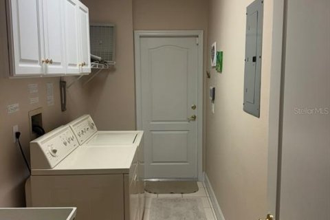 Casa en venta en Orlando, Florida, 5 dormitorios, 341.88 m2 № 2166620 - foto 29