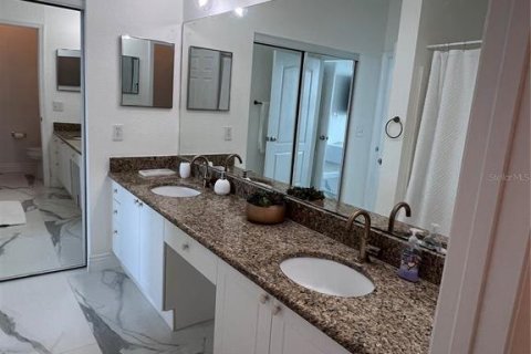 Condo in Clearwater, Florida, 2 bedrooms  № 2214032 - photo 22