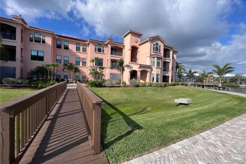 Condo in Clearwater, Florida, 2 bedrooms  № 2214032 - photo 4