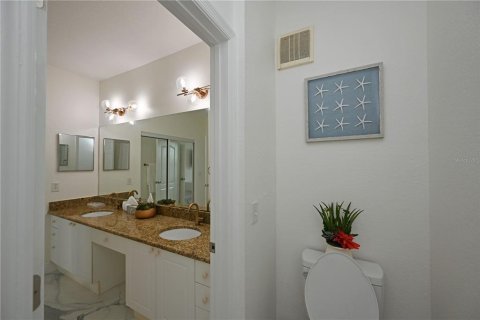 Condo in Clearwater, Florida, 2 bedrooms  № 2214032 - photo 24
