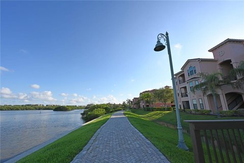Condo in Clearwater, Florida, 2 bedrooms  № 2214032 - photo 2