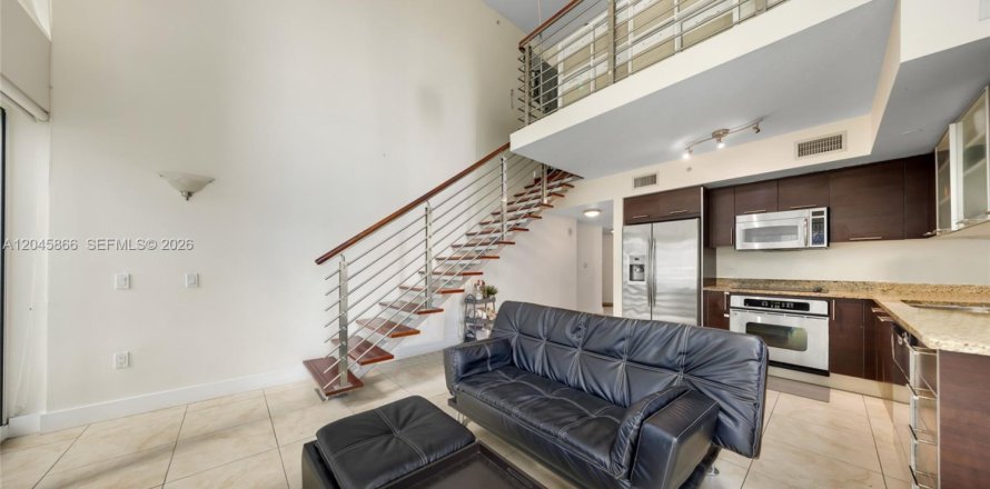 Condo in Miami, Florida, 2 bedrooms  № 2188350